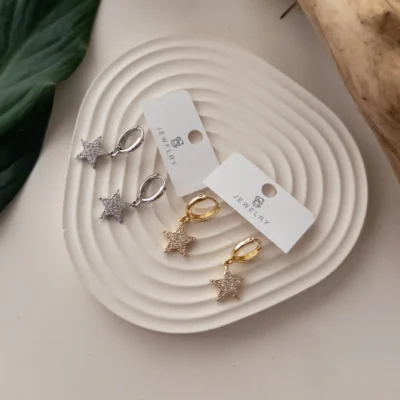 İthal Zirkon Taşlı Yıldız Sallantılı Minimal Küpe