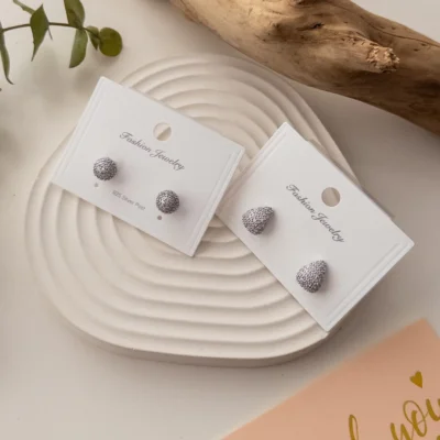 Gömme Zirkon Taşlı Minimal Çivili Küpe