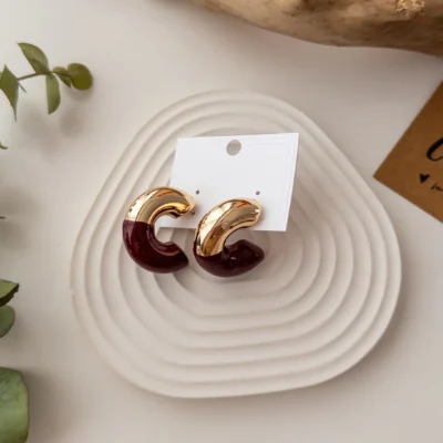 Bordo ve Gold Plaka Detaylı İri Boru Halka Küpe