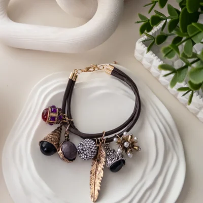 Kahverengi Derili Büyük Eskitme Charm Sallantılı Bileklik