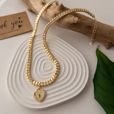 Özel Seri 14K Renk Zirkon Taşlı Kilit Kalp Uçlu Plaka Tarz Kolye
