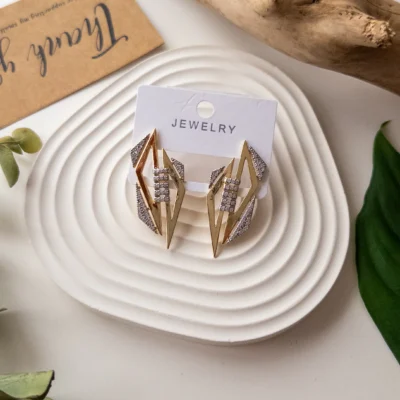 Özel Seri Zirkon Taş İşlemeli Gold Plakalı Çift Renk Tasarım Küpe