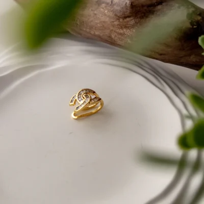 Zirkon Taşlı Gold Renk Marka Logolu Earcuff Küpe