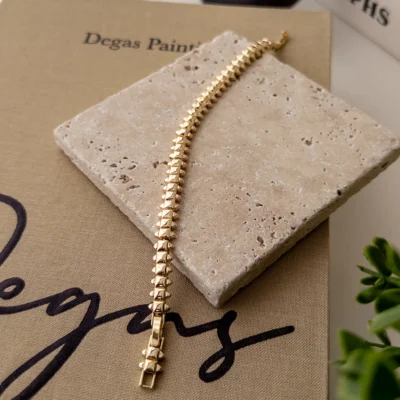 14K Gold Renk Kenarları Çıkıntılı Plaka Bileklik