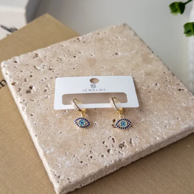Zirkon Taşlı Göz Sallantılı Minimal Halka Küpe