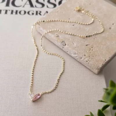İthal Ezme Plakalı Zirkon Pembe Ve Sade Taşlı Kalp Figürlü Kolye