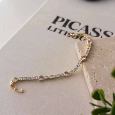 Özel Seri 14K Gold Renk Kalp Figürlü Zirkon Taşlı Tarz Bileklik