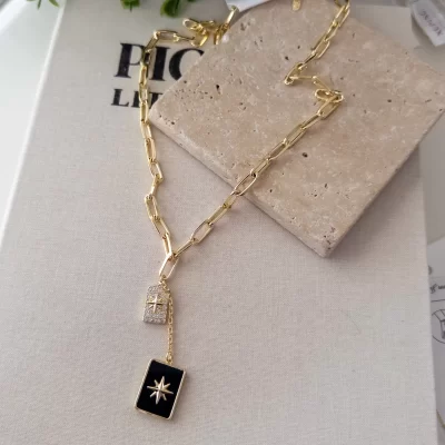 Siyah Mineli Zirkon Taş Detaylı Kutupyıldızı Figürlü Zincir Kolye