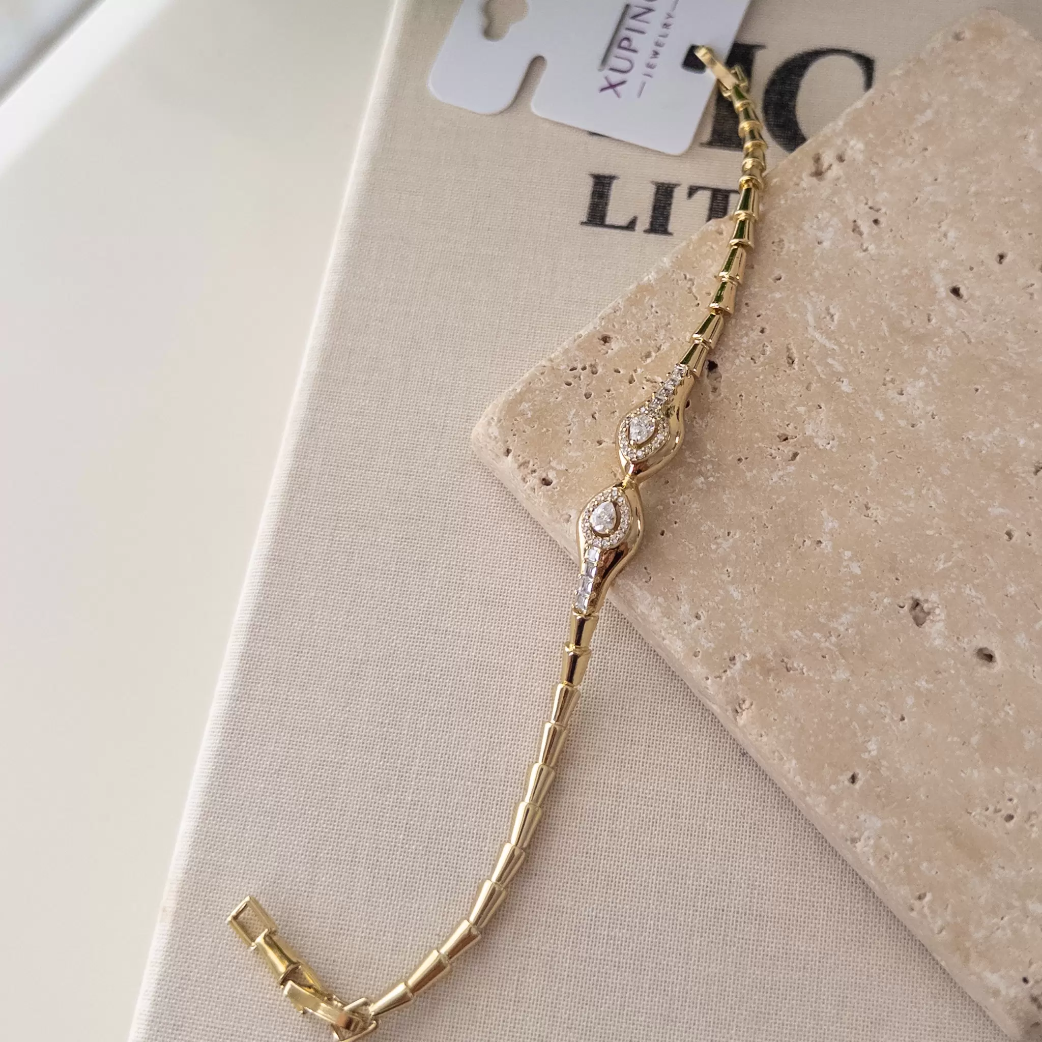 Xp Özel Seri Gold Renk Zirkon Taş İşlemeli Yılan Kafalı Tasarım Bileklik