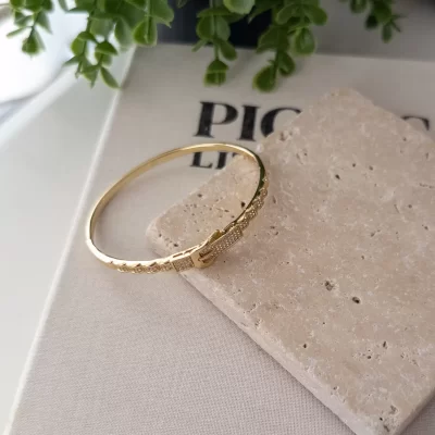 Xp Özel Seri Gold Renk Zirkon Taşlı Kemer Figür Kelepçe Bileklik