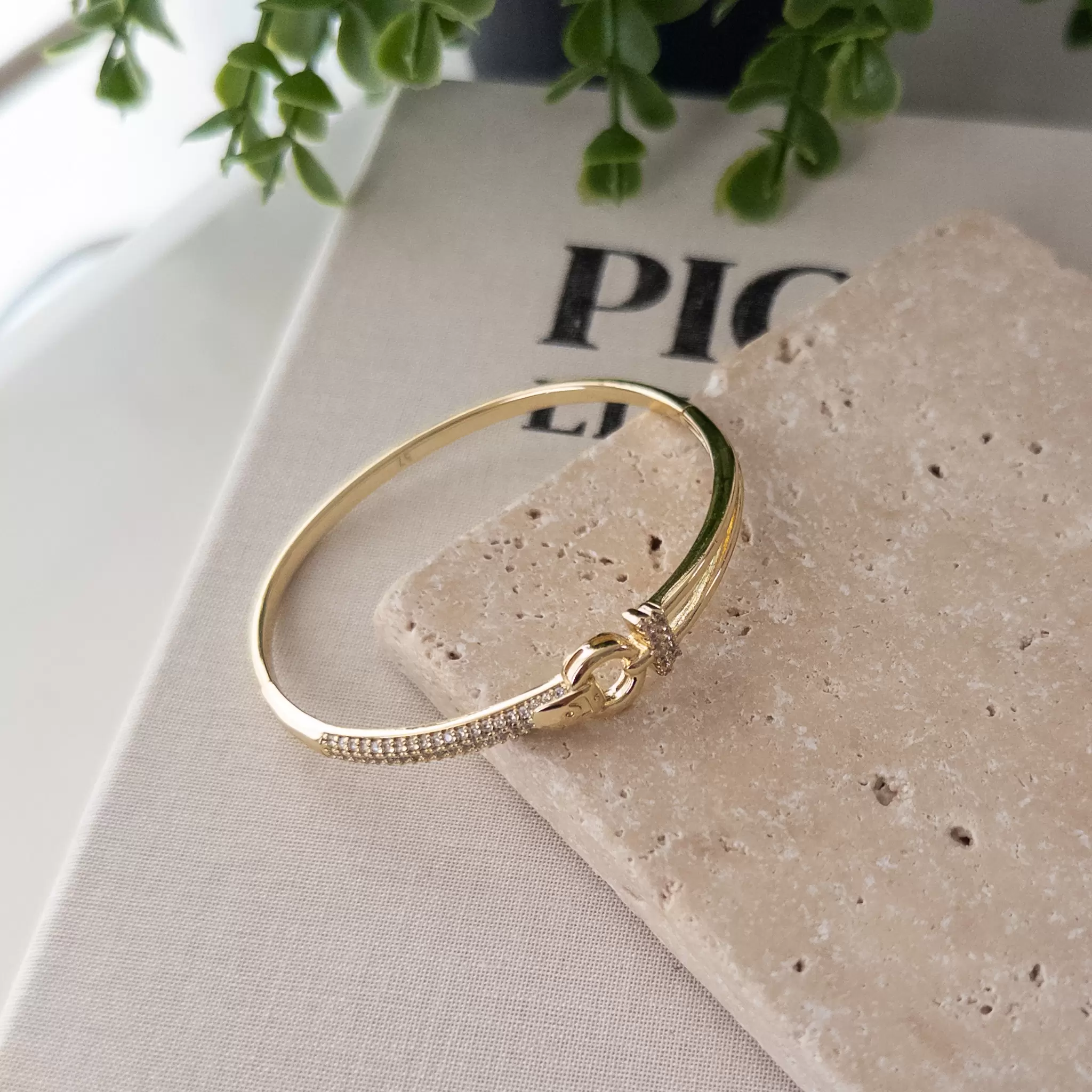 Xp Özel Seri Gold Renk Zirkon Taşlı Tasarım Zarif Kelepçe Bileklik