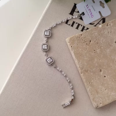 Xp Özel Seri Gümüş Renk Üç Zirkon Büyük Taşlı Bileklik