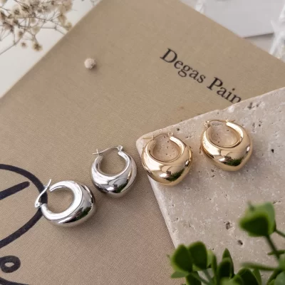 Bombe Plaka Tarz Küpe