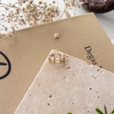 Pembe Taş Detaylı Zirkon Taşlı Tasarım Earcuff Küpe
