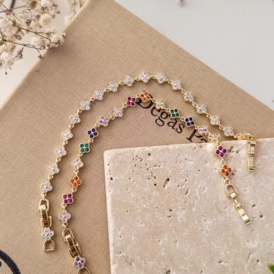 Zarif Zirkon Taş İşlemeli Yonca Su Yolu Bileklik