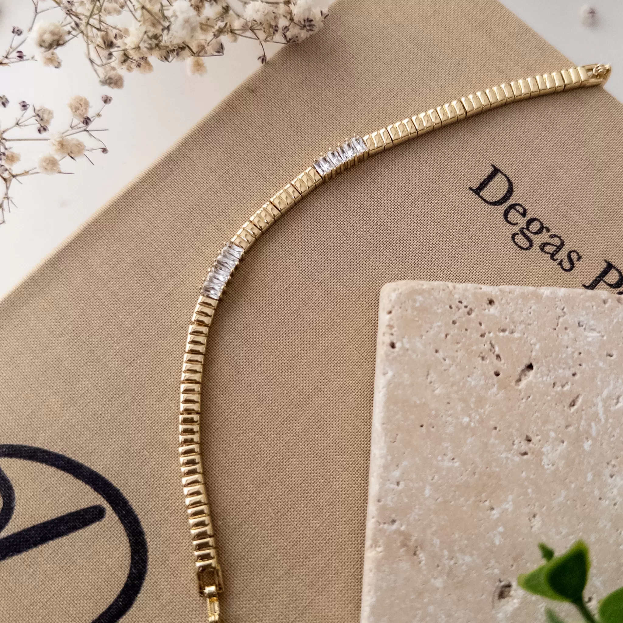 Zirkon Baget Taş Detaylı Tasarım Zarif Plaka Bileklik