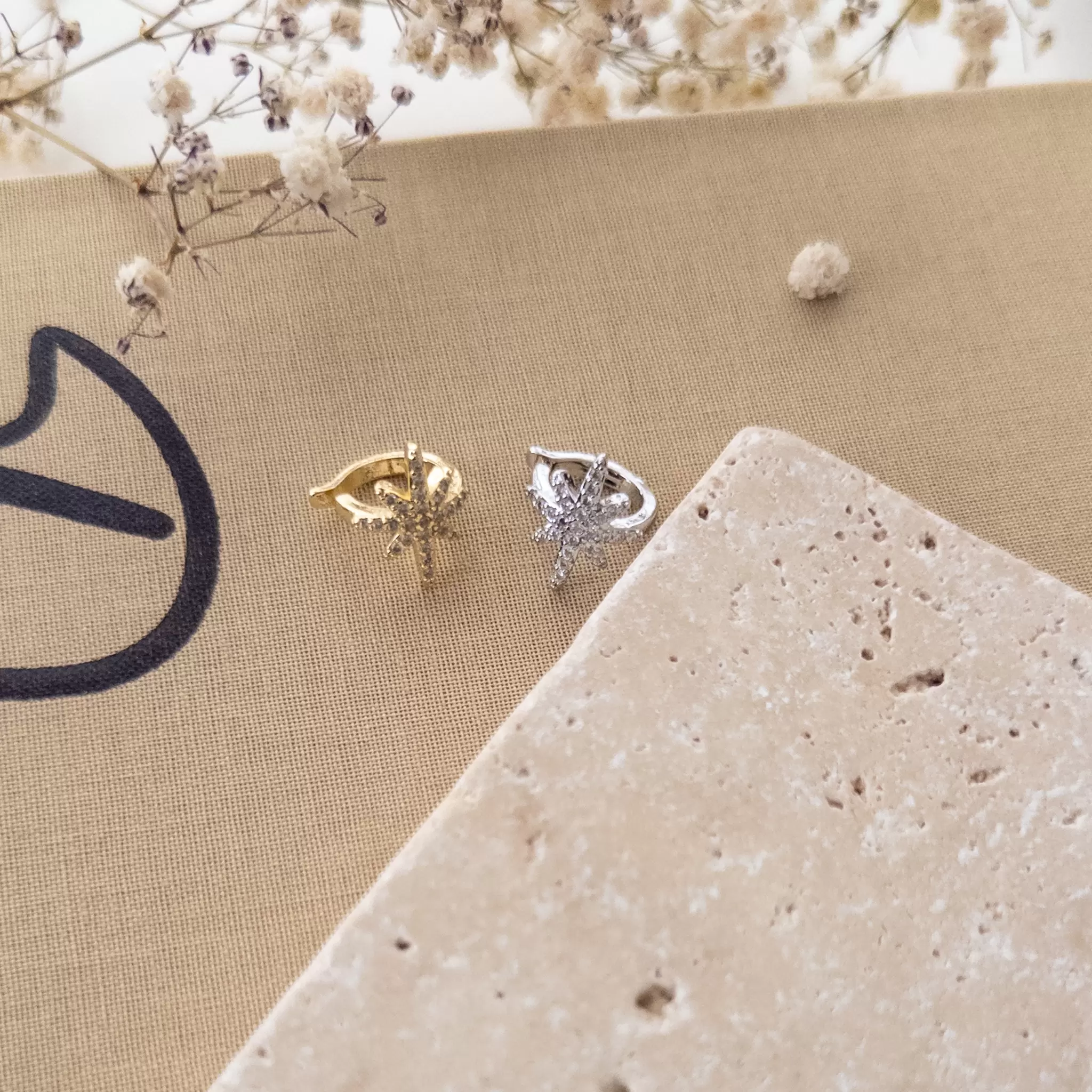 Zirkon Taşlı Kutupyıldızı Figürlü Earcuff Küpe