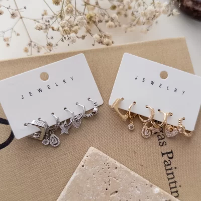 Zirkon Taşlı Tasarım Altılı Kombin Set Küpe