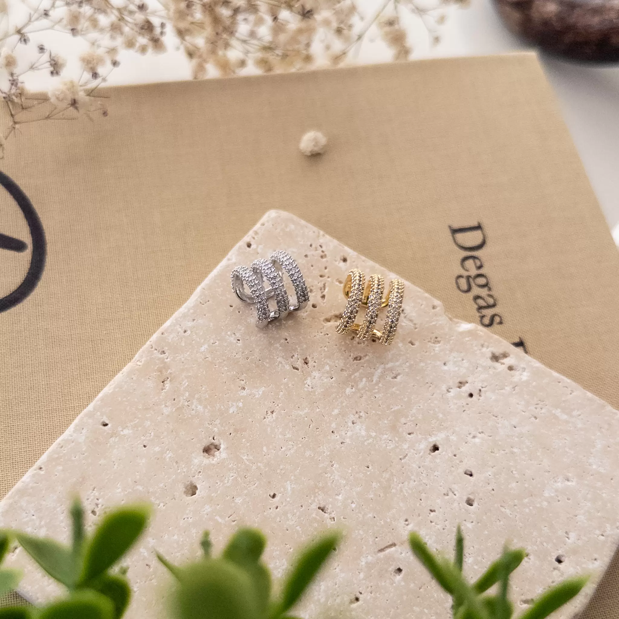 Zirkon Taşlı Üçlü Halka Earcuff Küpe