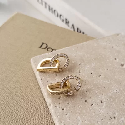 CD Zirkon Taşlı Tasarım Küpe