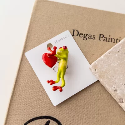 Kalp Figürlü Kurbağa Broş