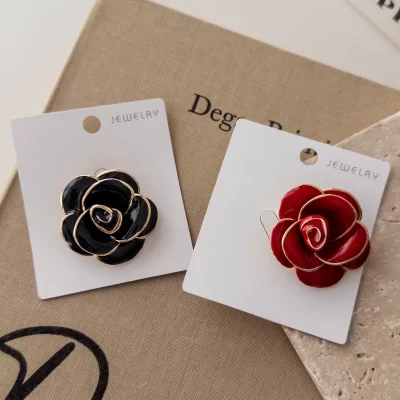 Mineli Çiçek Broş