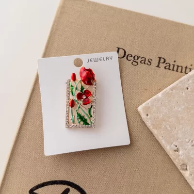 Taş Detaylı Çiçekli Çerçeve Broş