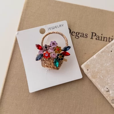 Taşlı Sepet Ve Çiçek Broş