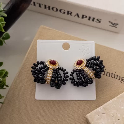 Bordo Taş Detaylı Siyah Boncuklu Çoklu Duran El Yapımı Tasarım Büyük Küpe