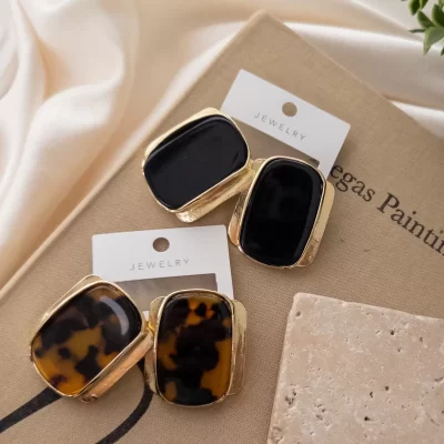 Büyük Akrilik Küpe