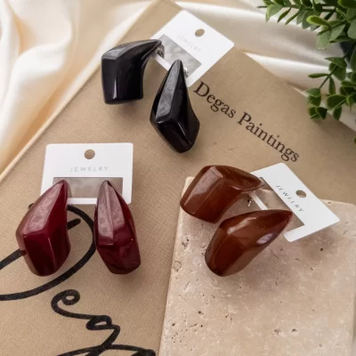 Büyük Boy Tasarım Akrilik Küpe