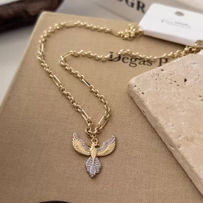 Çift Renk Zirkon Taş İşlemeli Anka Kuşu Figürlü Kolye