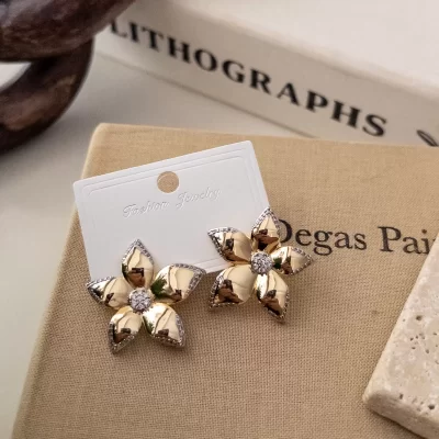 Çift Renk Zirkon Taş İşlemeli Çiçek Plaka Küpe