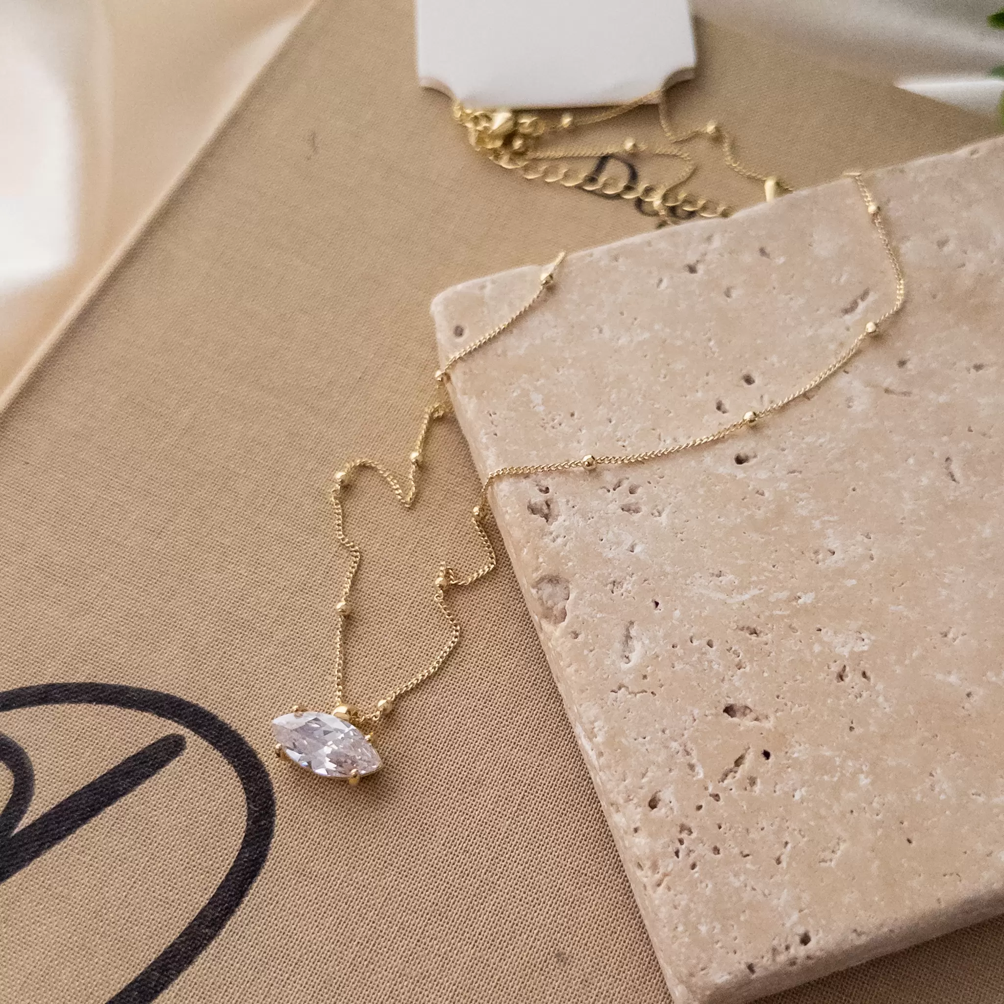 Elips Zirkon Taşlı Zincirli Zarif 50cm Kolye