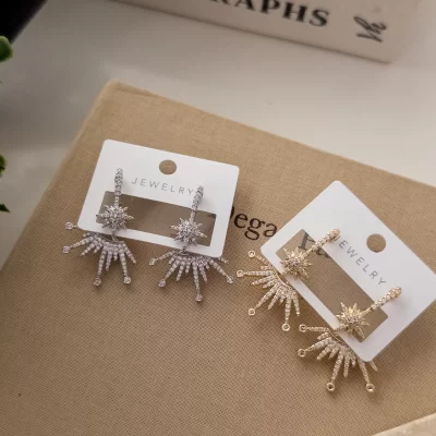 Full Zirkon Taş İşlemeli Hem Askıda Hem De Hayalet Küpeli Tasarım Kutup Yıldızı Küpe