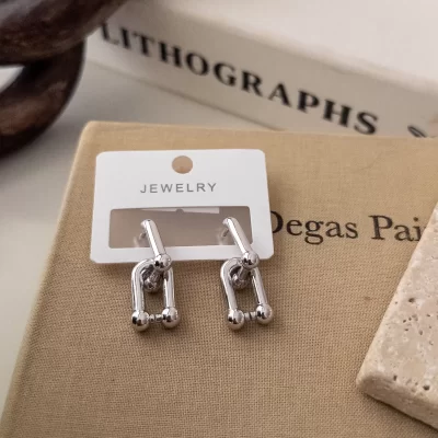 Gümüş Renk Tiffany Küpe