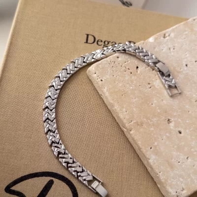 Gümüş Renk Zirkon Detaylı Plaka Bileklik