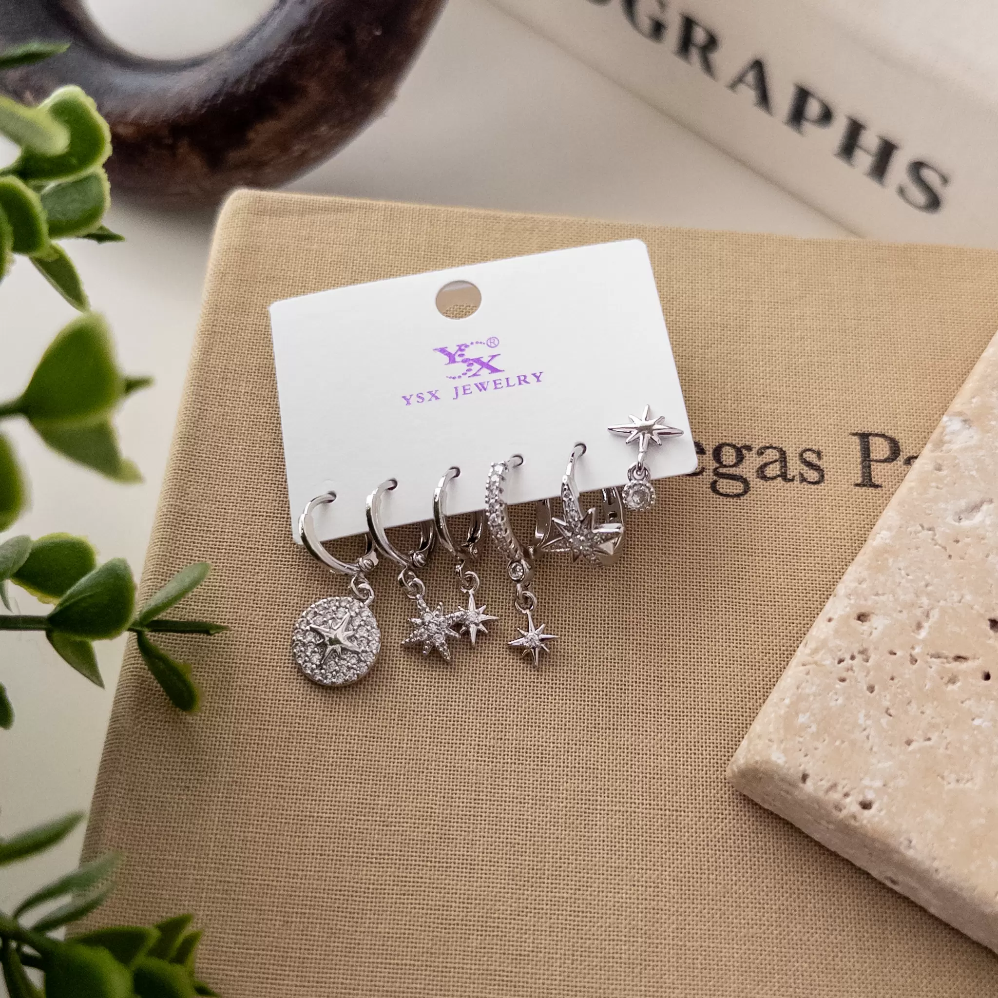 Gümüş Renk Zirkon Taşlı Kutup Yıldızı Sallantılı Altılı Kombin Set Küpe