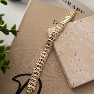 Kenarları Zirkon Taş İşlemeli Enli Tasarım Plaka Bileklik