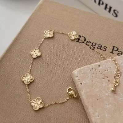 Lazer Kesim Yoncalı Zarif Bileklik