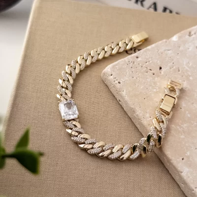 Ortası Dikdörtgen Zirkon Taşlı Özel Seri Kuyumcu İşçilikli Zincir Bileklik