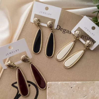 Renkli Uzun Büyük Sallantılı Otantik Küpe