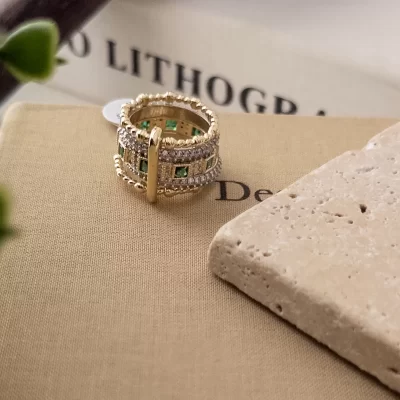 Standart 18 Numara Yeşil Taş Detaylı Zirkon Taş İşlemeli Çoklu Tasarım Yüzük