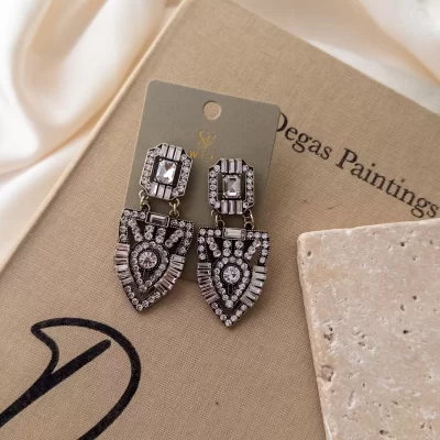 Tasarım Kristal Taşlı Eskitme Sallantılı Büyük Küpe