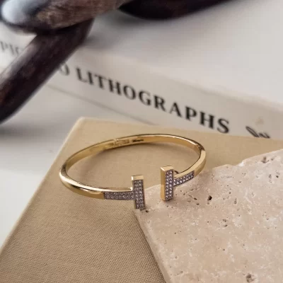 Üstten Açılabilen Çift Renk Zirkon Taş İşlemeli T Kelepçe Bileklik