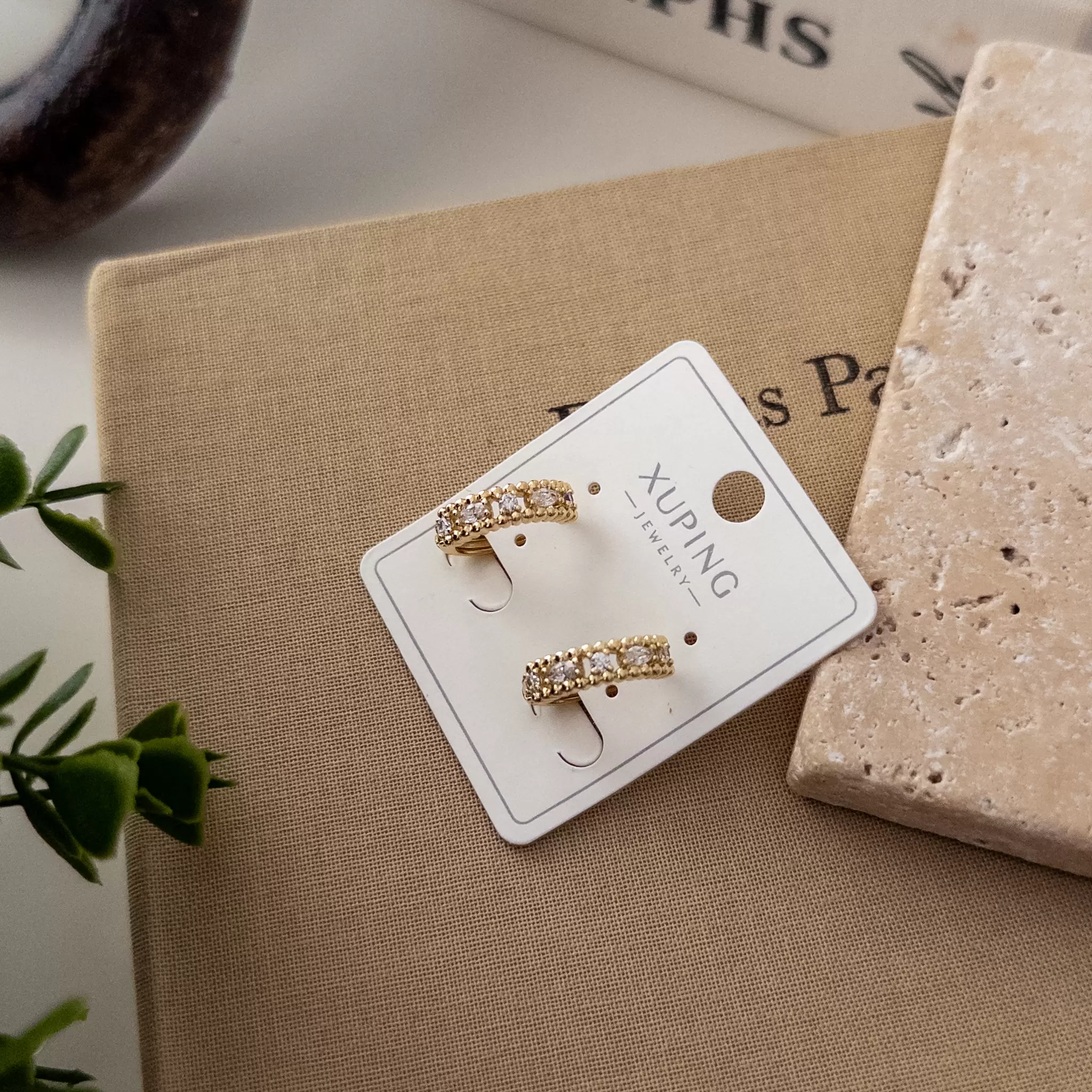 Xp Ortası Taşlı Küçük Boy Halka Küpe