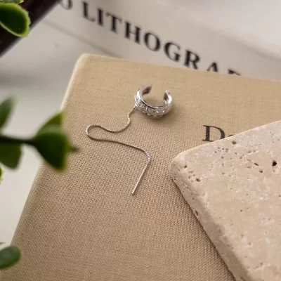 Zincir Sallantılı Zirkon Taşlı Gümüş Renk Earcuff Küpe