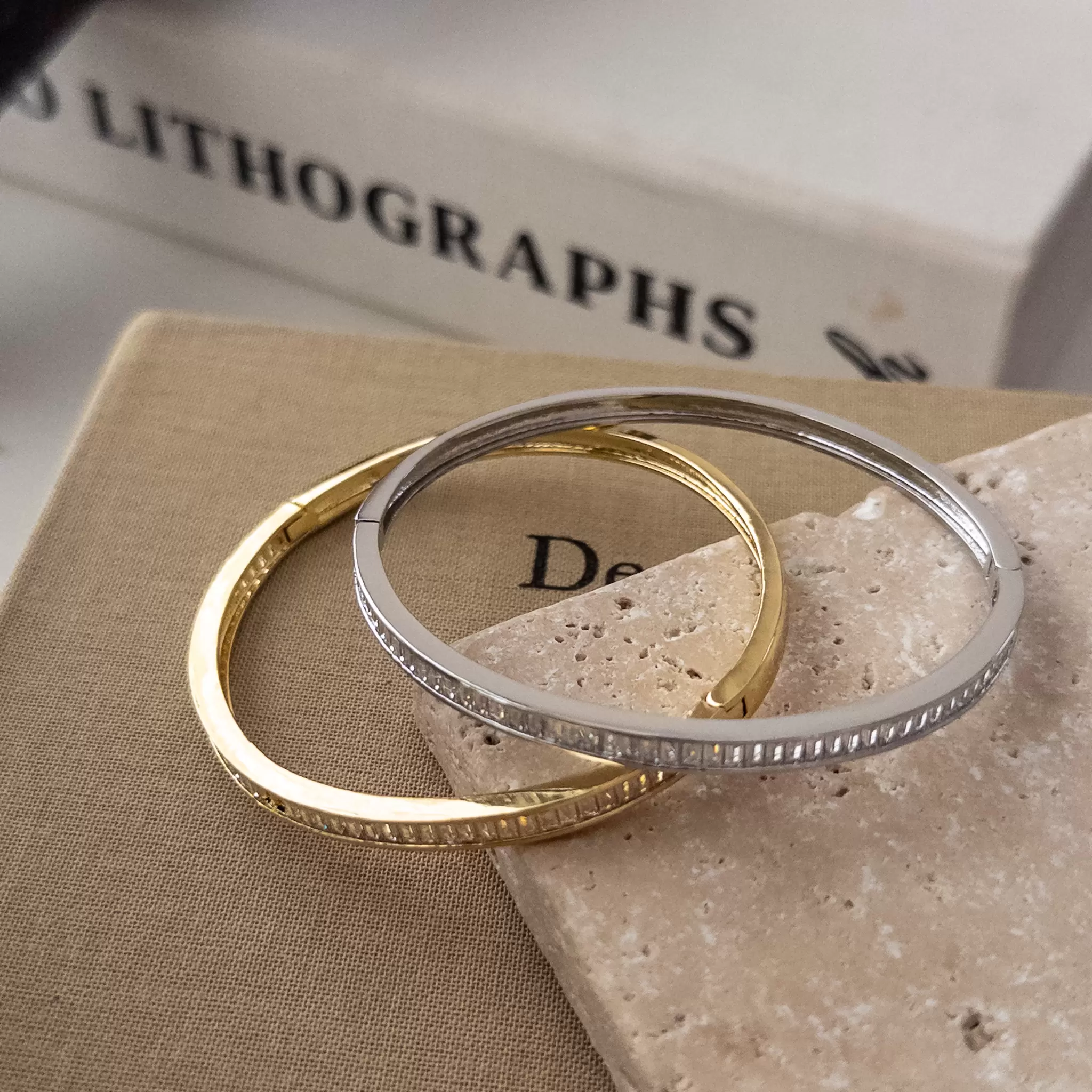 Zirkon Baget Taş İşlemeli Kelepçe Bileklik