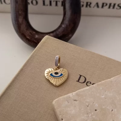 Zirkon Taş Detaylı Mineli Göz Figürlü Kalp Kolye Ucu