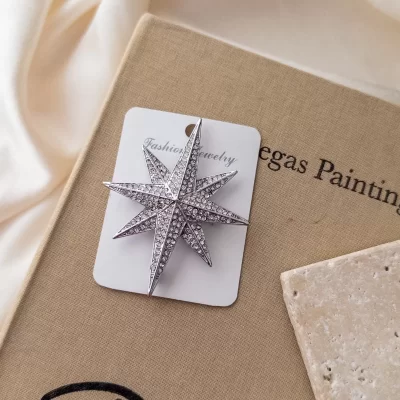 Zirkon Taş İşlemeli Kutup yıldızı Büyük Broş